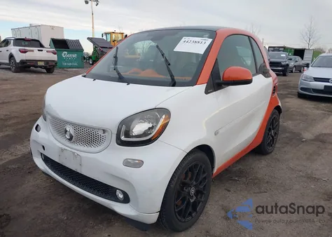 2016 Smart Fortwo Passion from USA, damaged, VIN WMEFJ5DA3GK043772